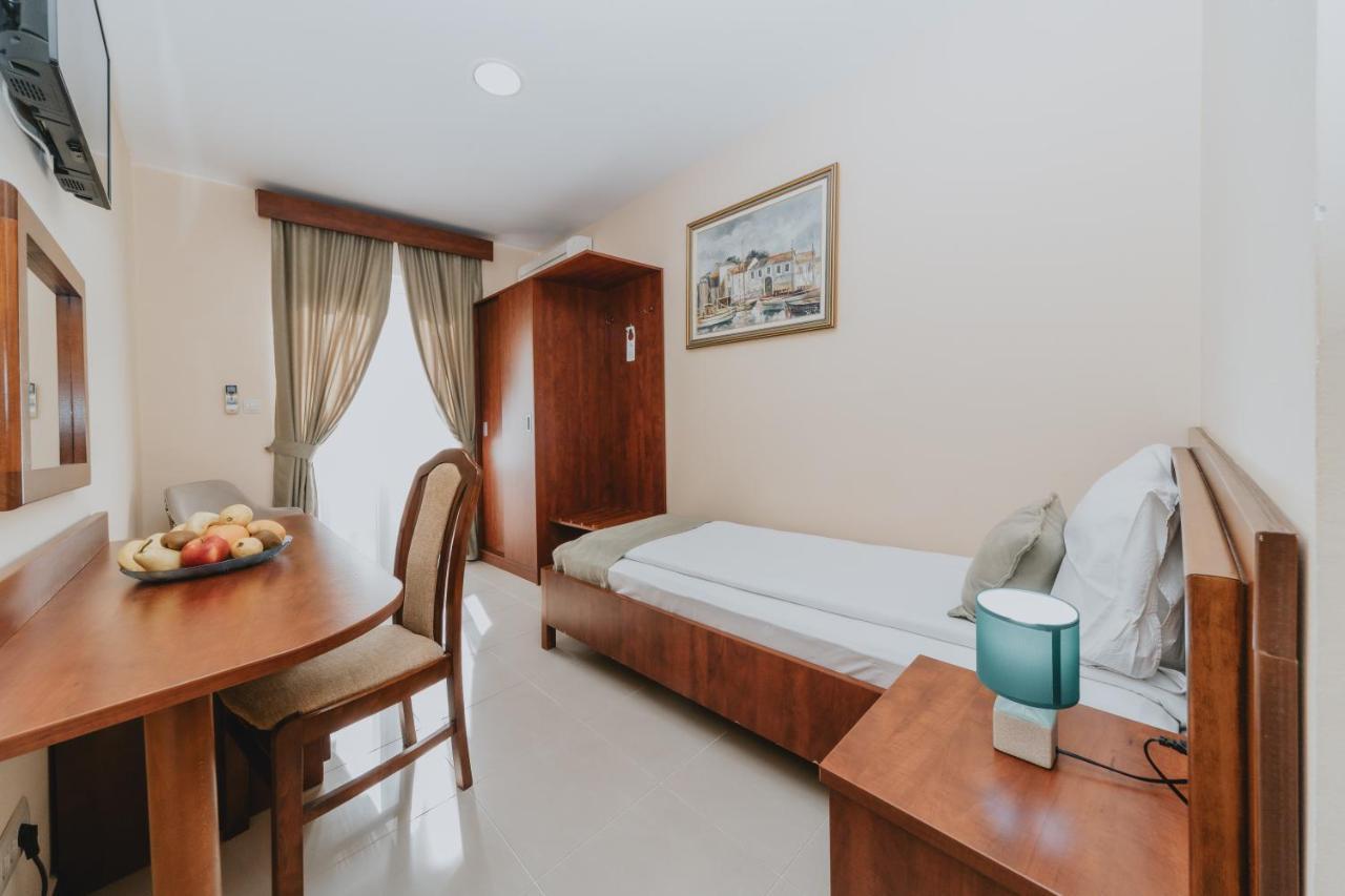 Apartmani Salus Μπούντβα Εξωτερικό φωτογραφία